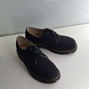 Dr. Martens Shoes Size 6